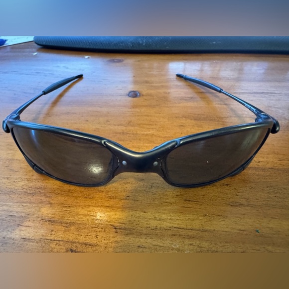 Oakley Juliet X Metal Carbon Sunglasses, Black Iridium Polarized - Picture 1 of 13
